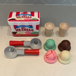 Melissa & Doug Wooden Ice Cream Playset with Red Scoops and Multicolor Scoops